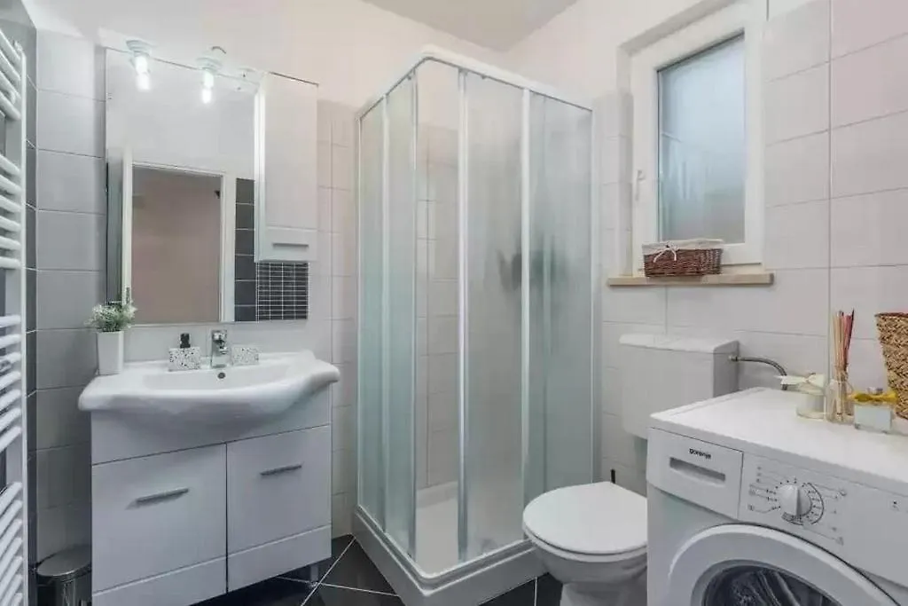 Family Friendly House With A Swimming Pool Kanfanar, Central Istria - Sredisnja Istra - 24042